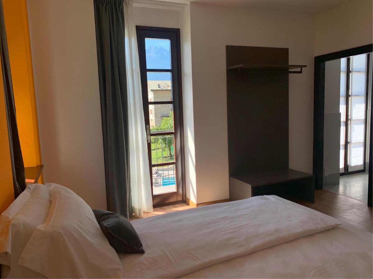 Guest House Le Cassandre Sondrio Exterior foto
