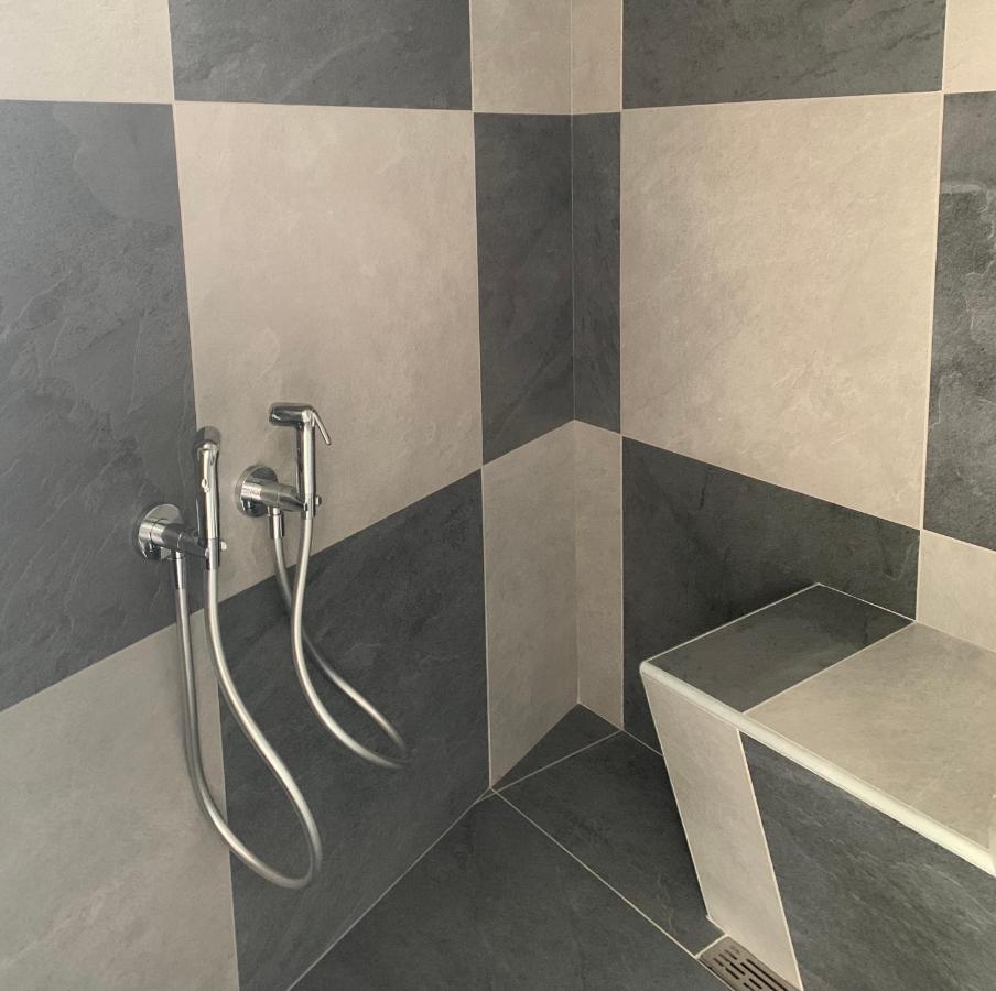 Guest House Le Cassandre Sondrio Exterior foto